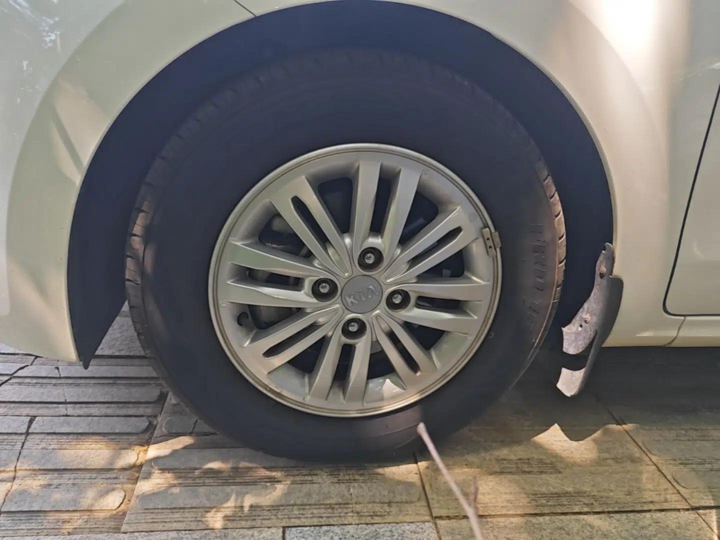 Kia Pegas 2020 1.4L Automatic Comfort Version with Sunroof — миниатюра 9