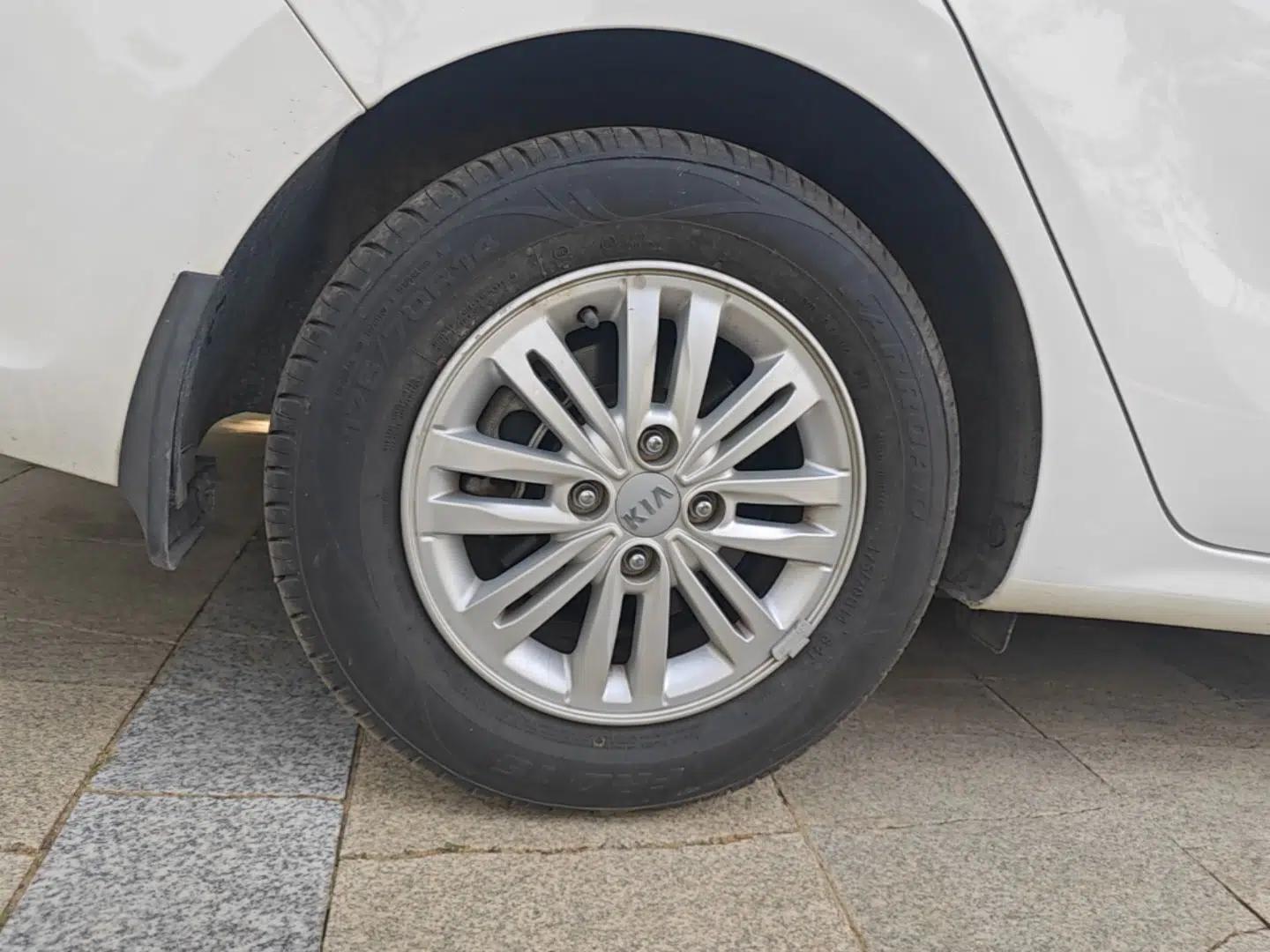 Kia Pegas 2020 1.4L Automatic Comfort Version with Sunroof — миниатюра 10