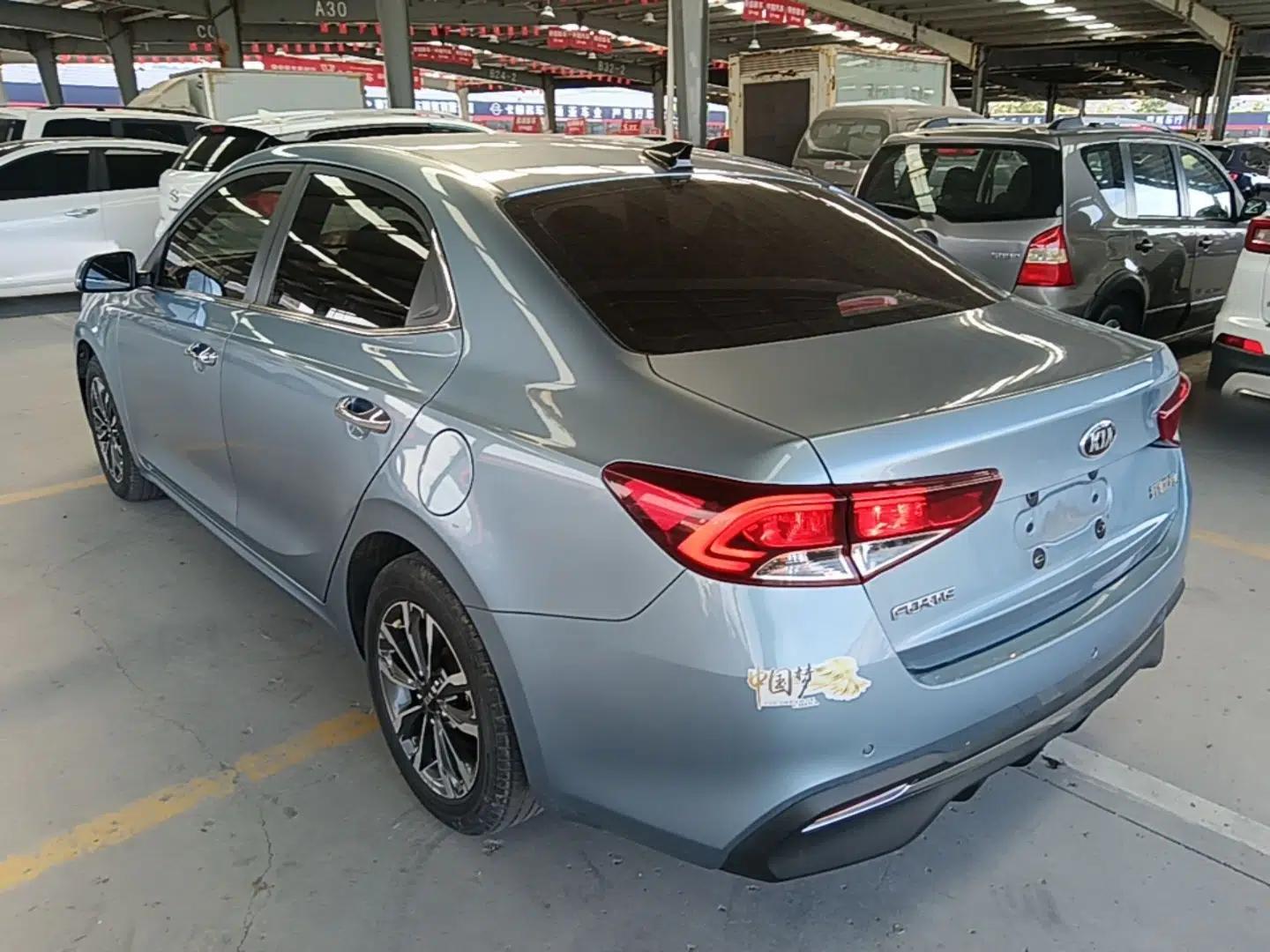 Kia Forte 2018 1.6L Automatic Value-Comfort Luxury Edition — миниатюра 4