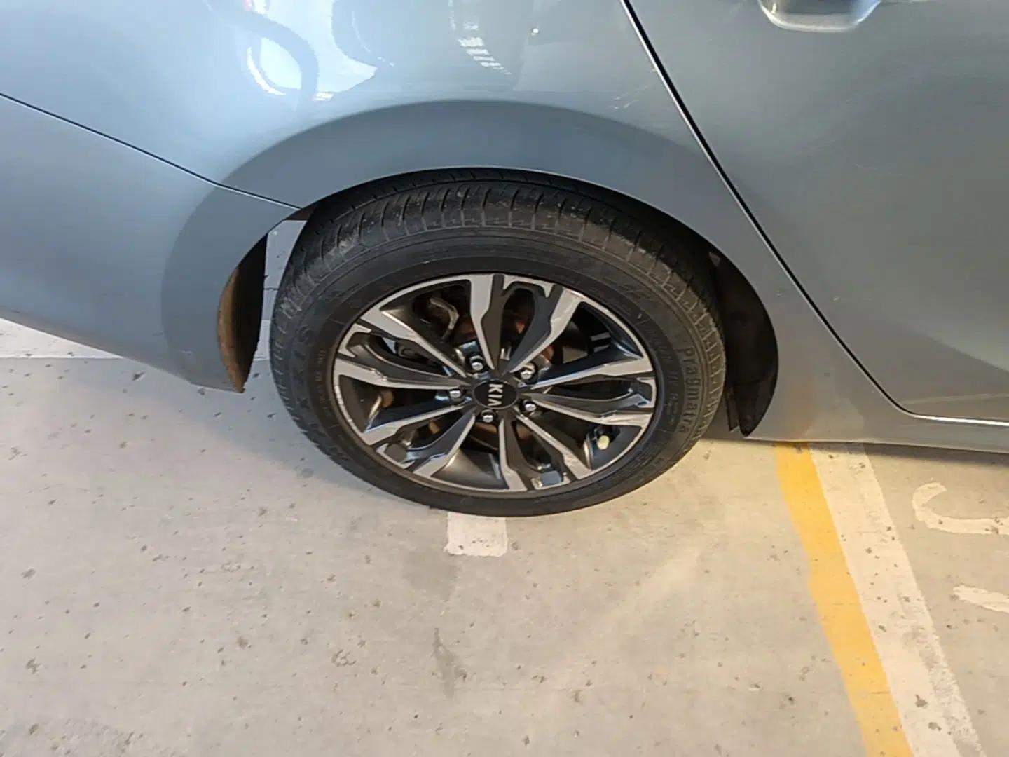 Kia Forte 2018 1.6L Automatic Value-Comfort Luxury Edition — миниатюра 10