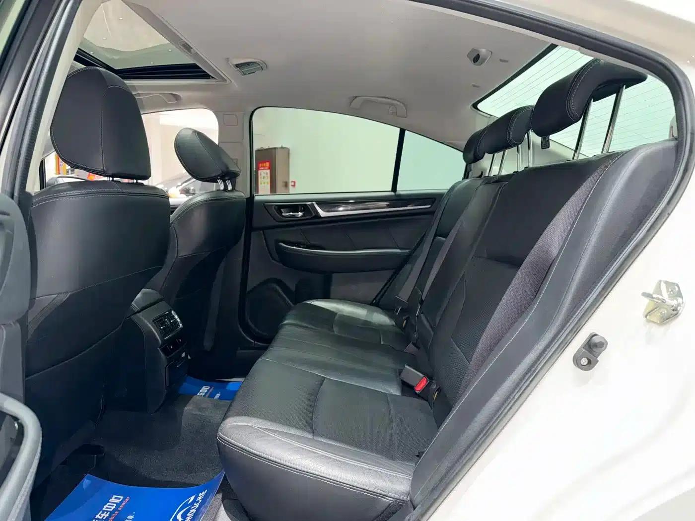 Legacy 2017 2.5i AWD Glory Edition — миниатюра 20