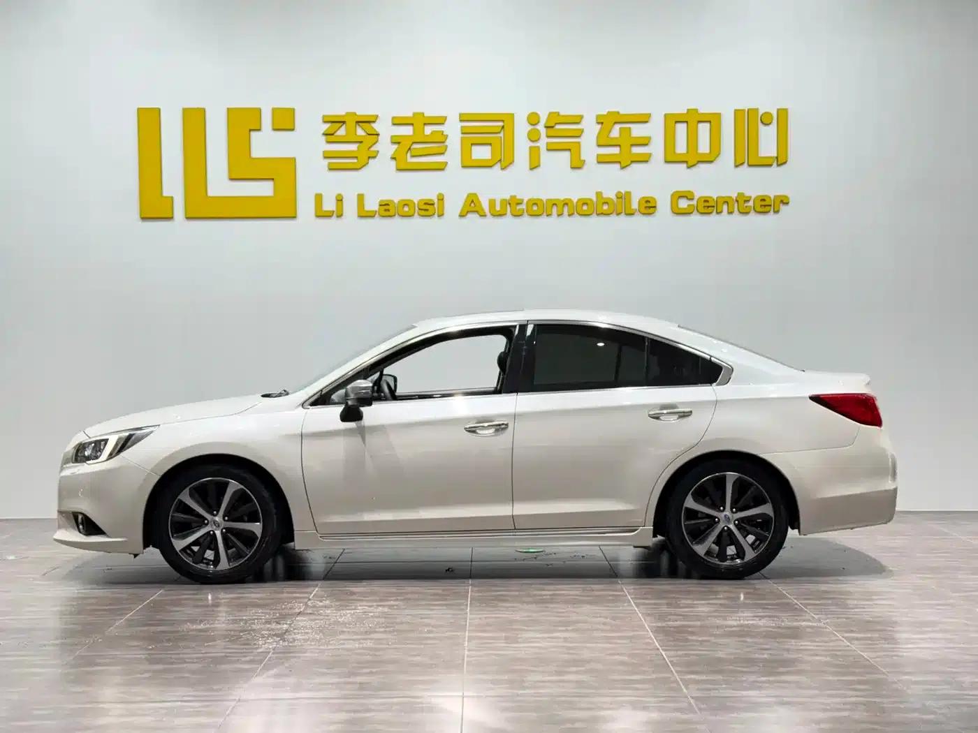 Legacy 2017 2.5i AWD Glory Edition — миниатюра 4