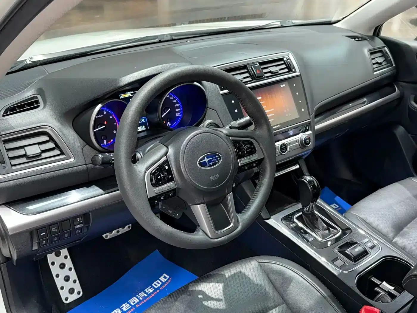Legacy 2017 2.5i AWD Glory Edition — миниатюра 9