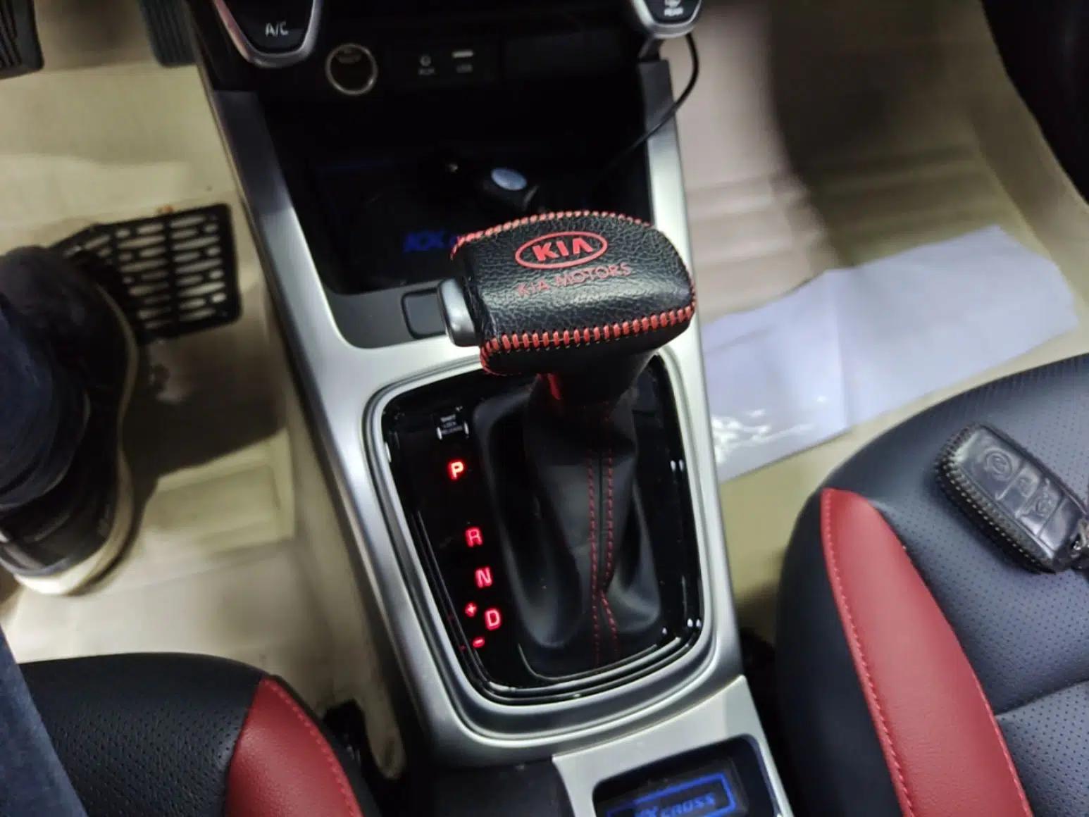 Kia KX Cross 2017 1.4L AT GLS — миниатюра 17