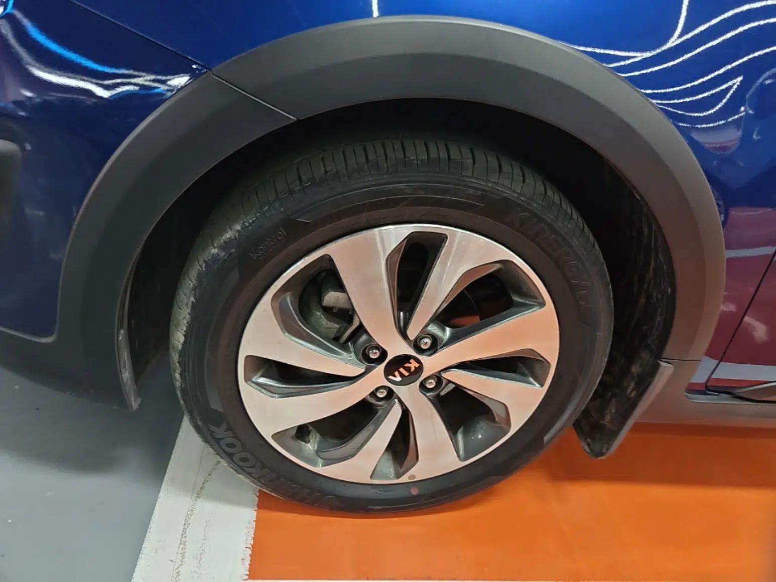Kia KX Cross 2017 1.4L AT GLS — миниатюра 8