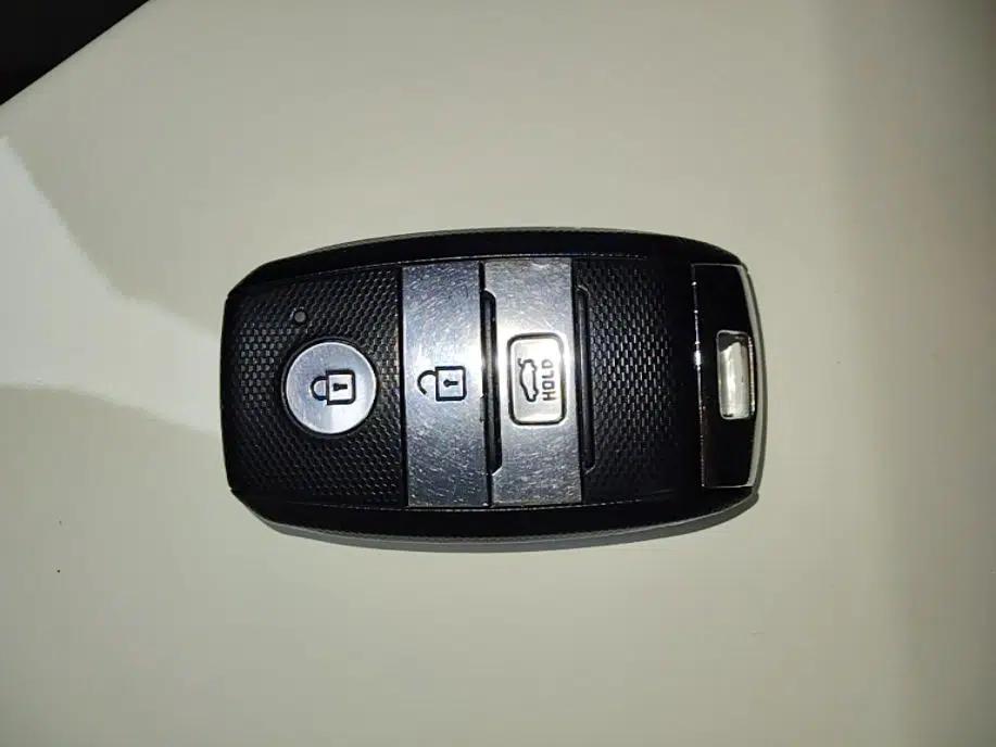 Kia KX Cross 2017 1.4L AT GLS — миниатюра 12