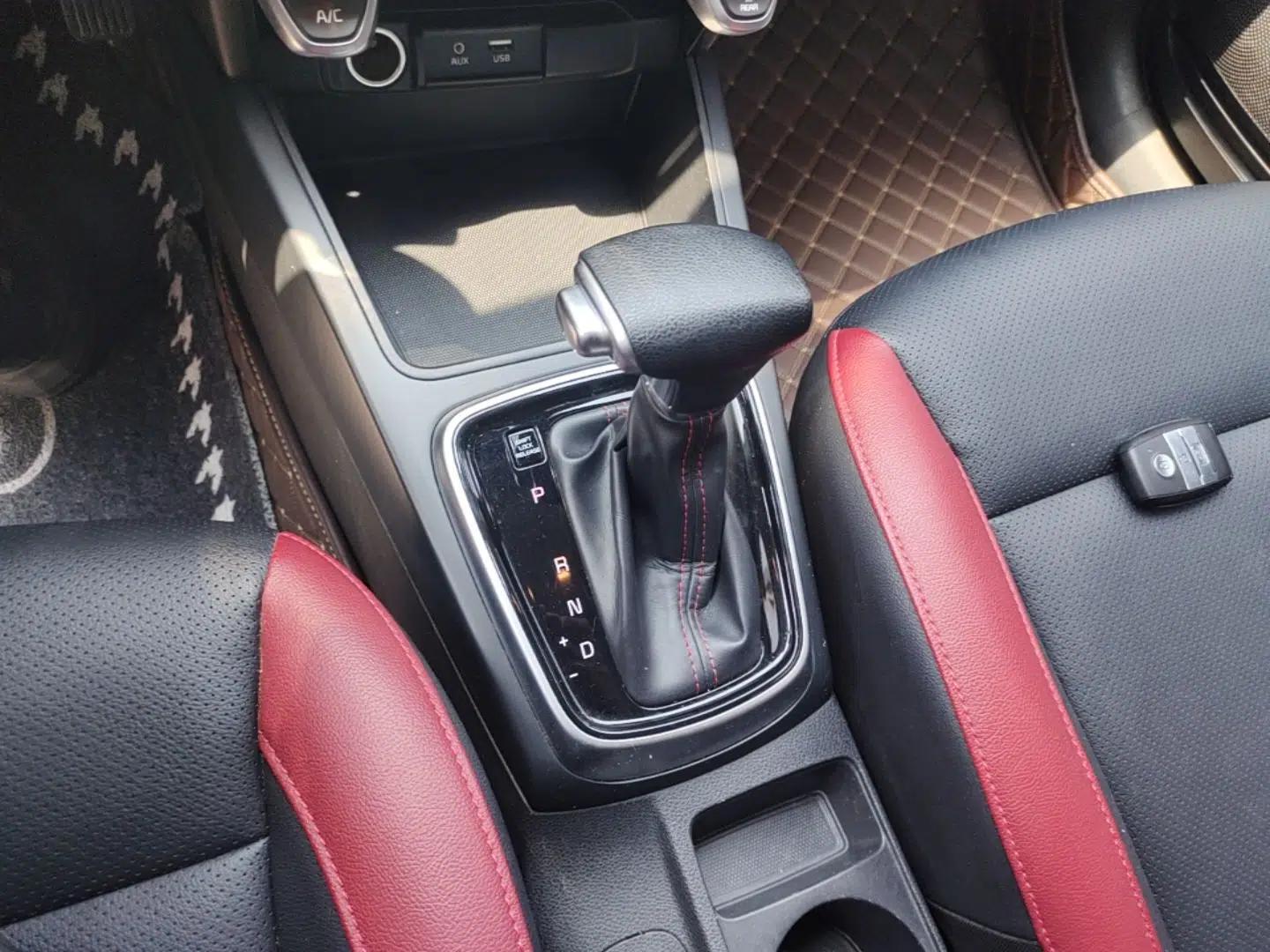 Kia KX Cross 2017 1.4L AT GLS — миниатюра 17