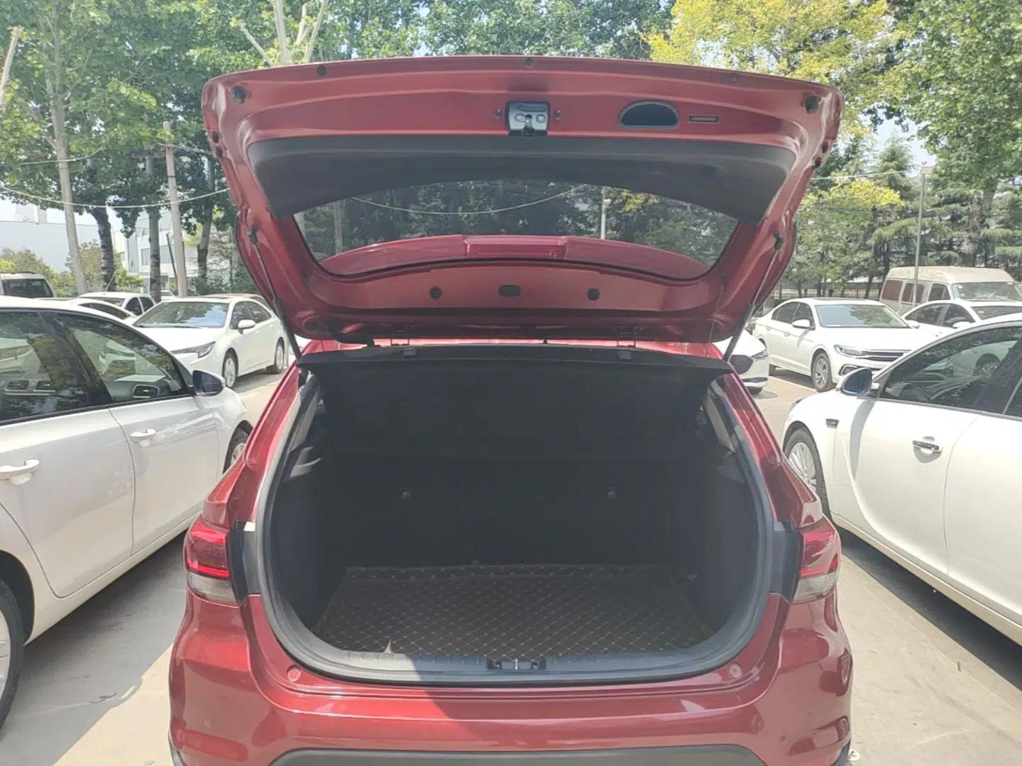 Kia KX Cross 2017 1.4L AT GLS — миниатюра 22