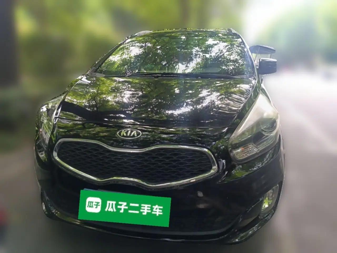 Kia Carens 2013 2.0L 7-Seater Automatic Comfort Edition China IV Standard — миниатюра 2
