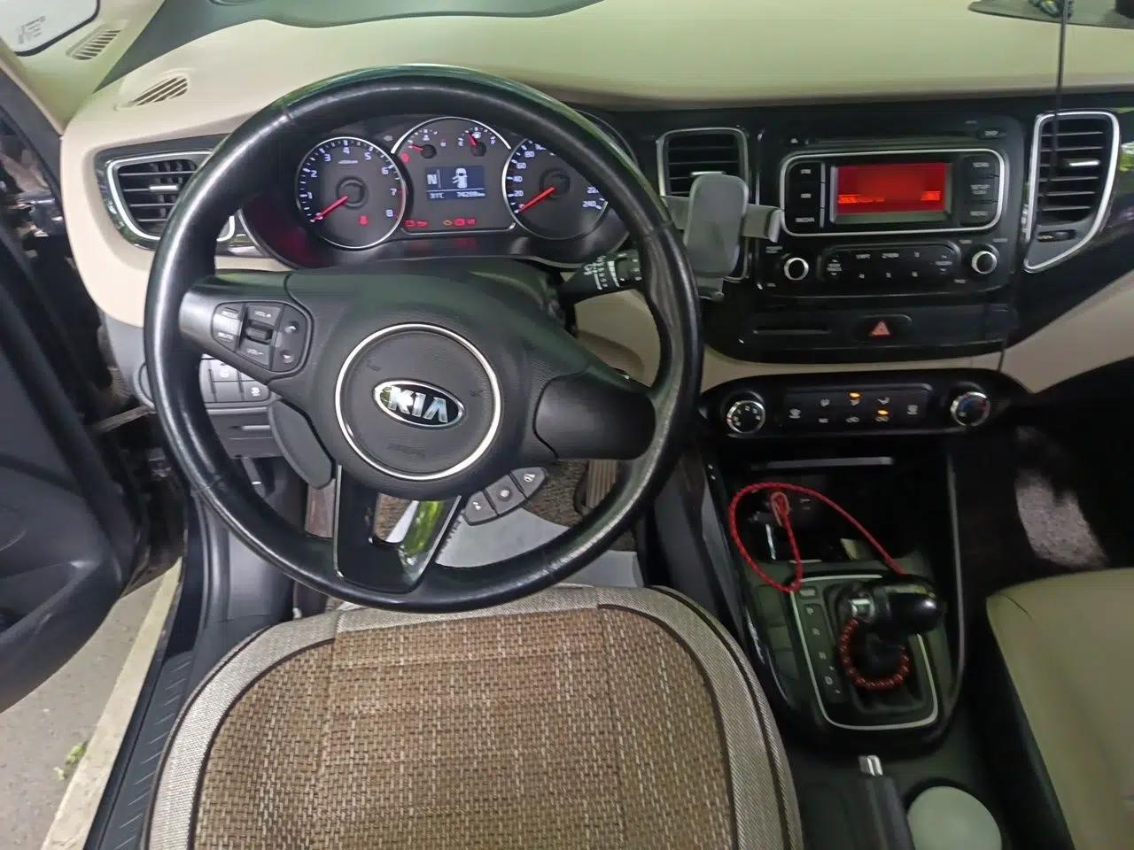 Kia Carens 2013 2.0L 7-Seater Automatic Comfort Edition China IV Standard — миниатюра 11