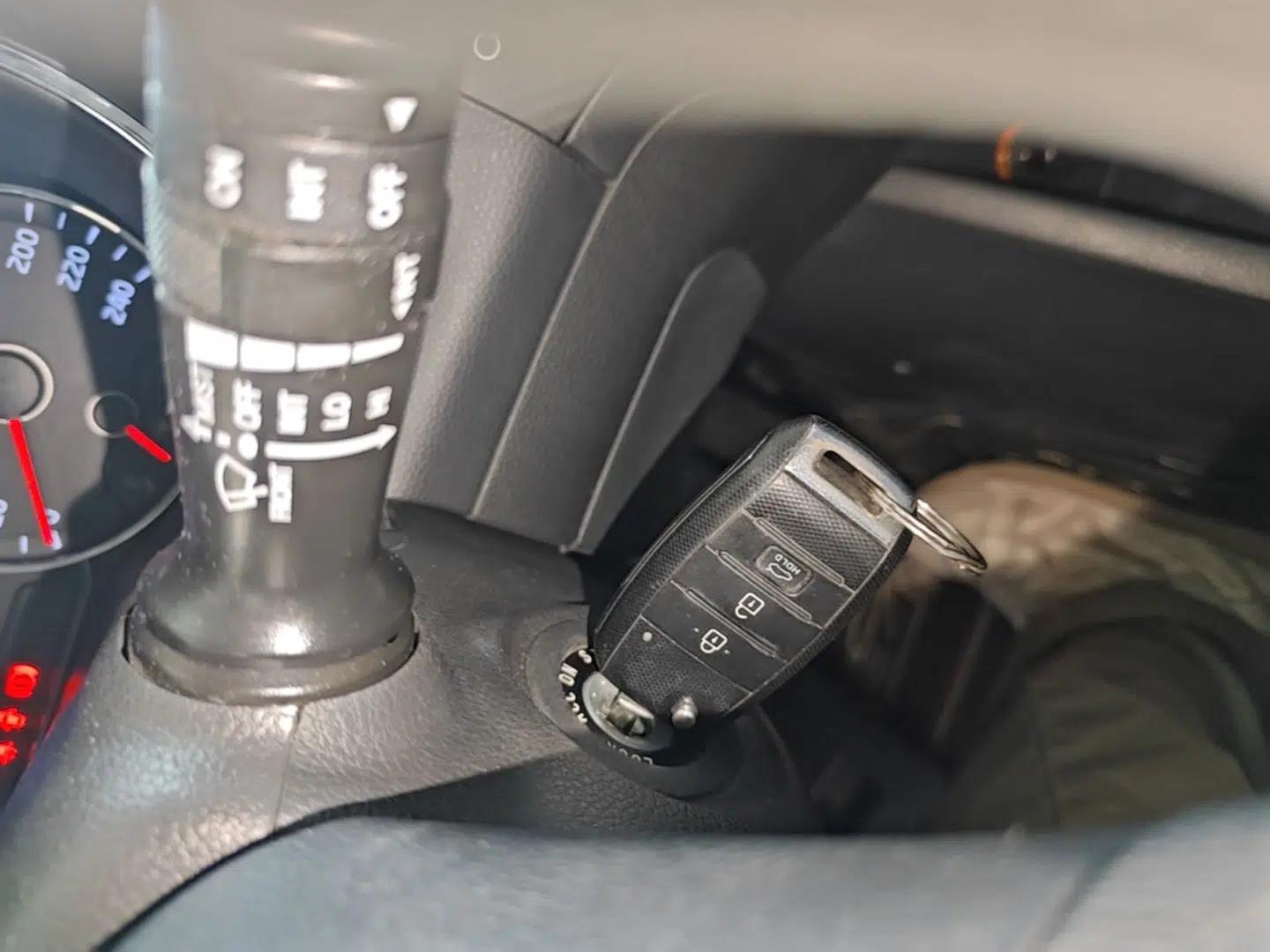 Kia K3S 2014 1.6L Automatic GL — миниатюра 12