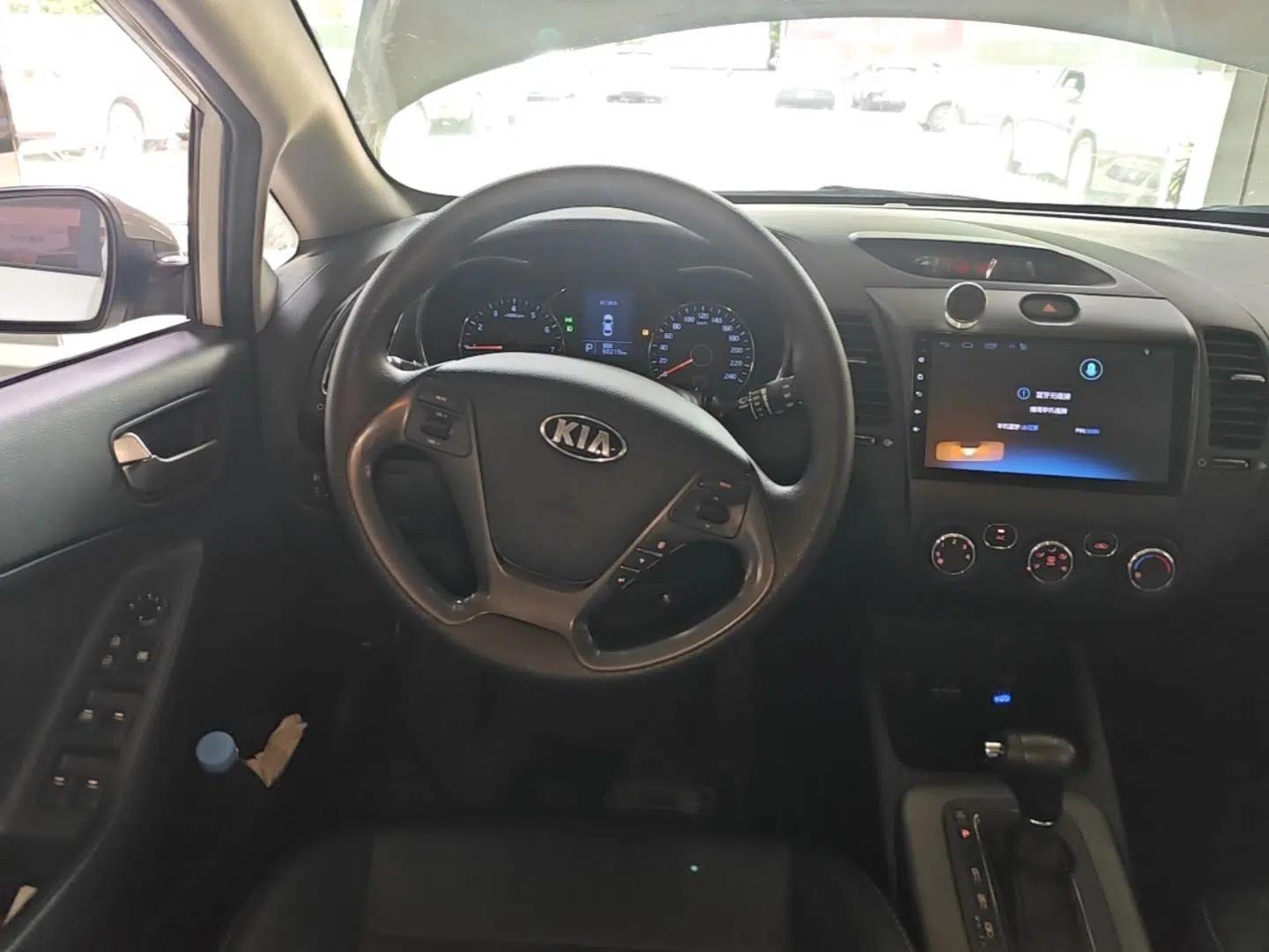 Kia K3S 2014 1.6L Automatic GL — миниатюра 14