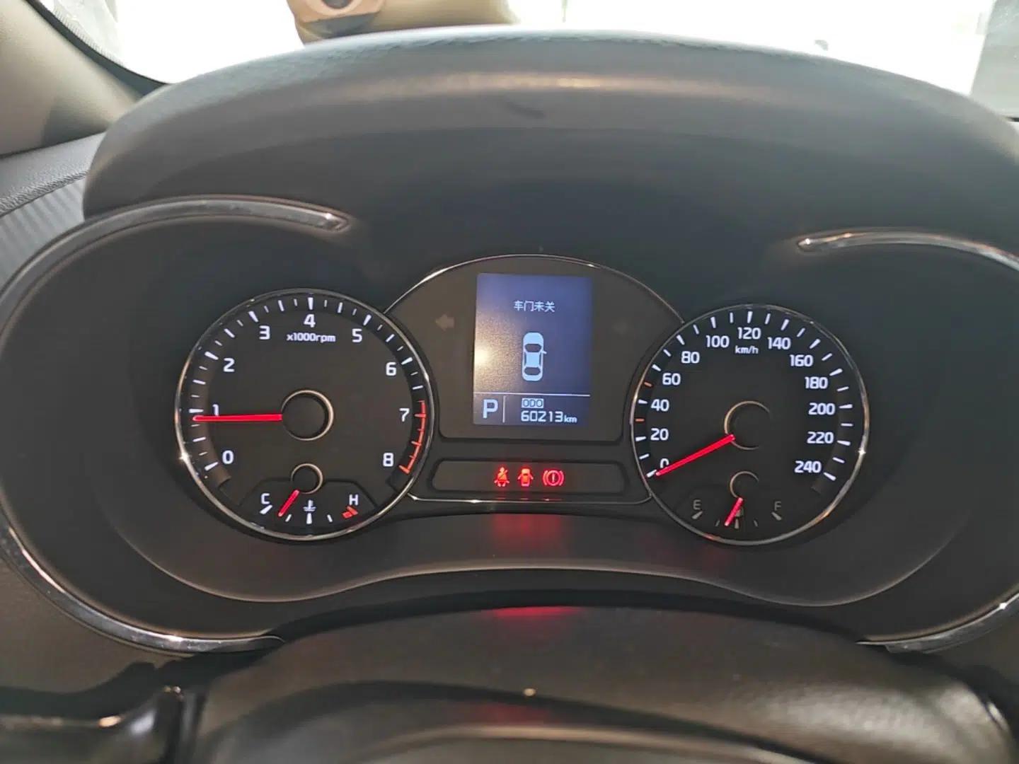 Kia K3S 2014 1.6L Automatic GL — миниатюра 15