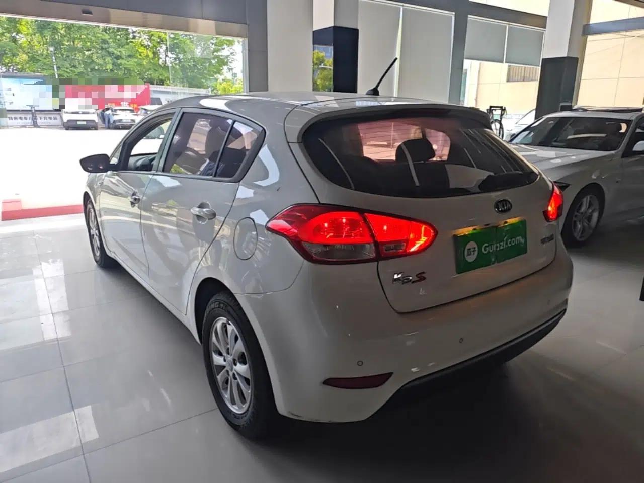 Kia K3S 2014 1.6L Automatic GL — миниатюра 4