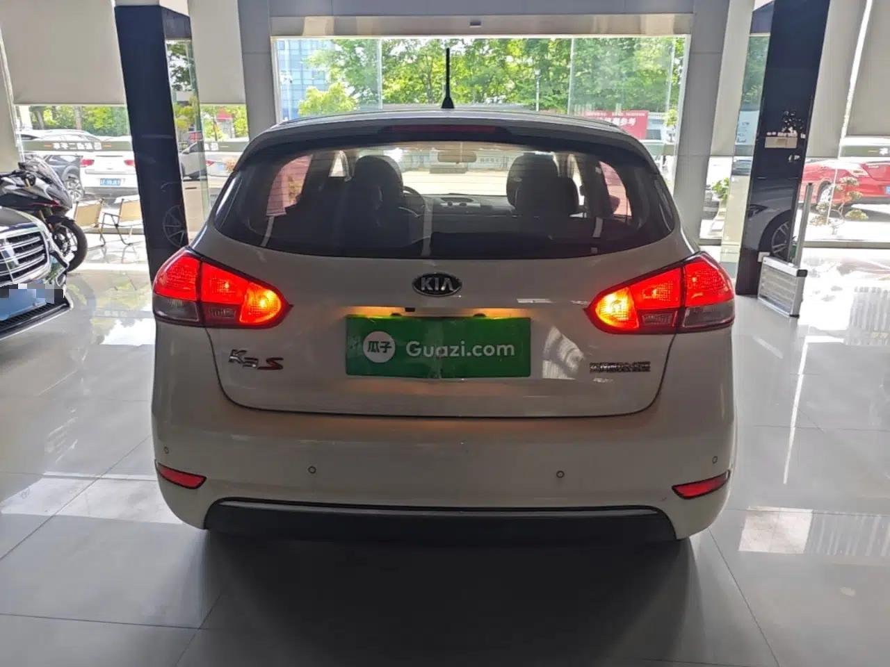Kia K3S 2014 1.6L Automatic GL — миниатюра 5