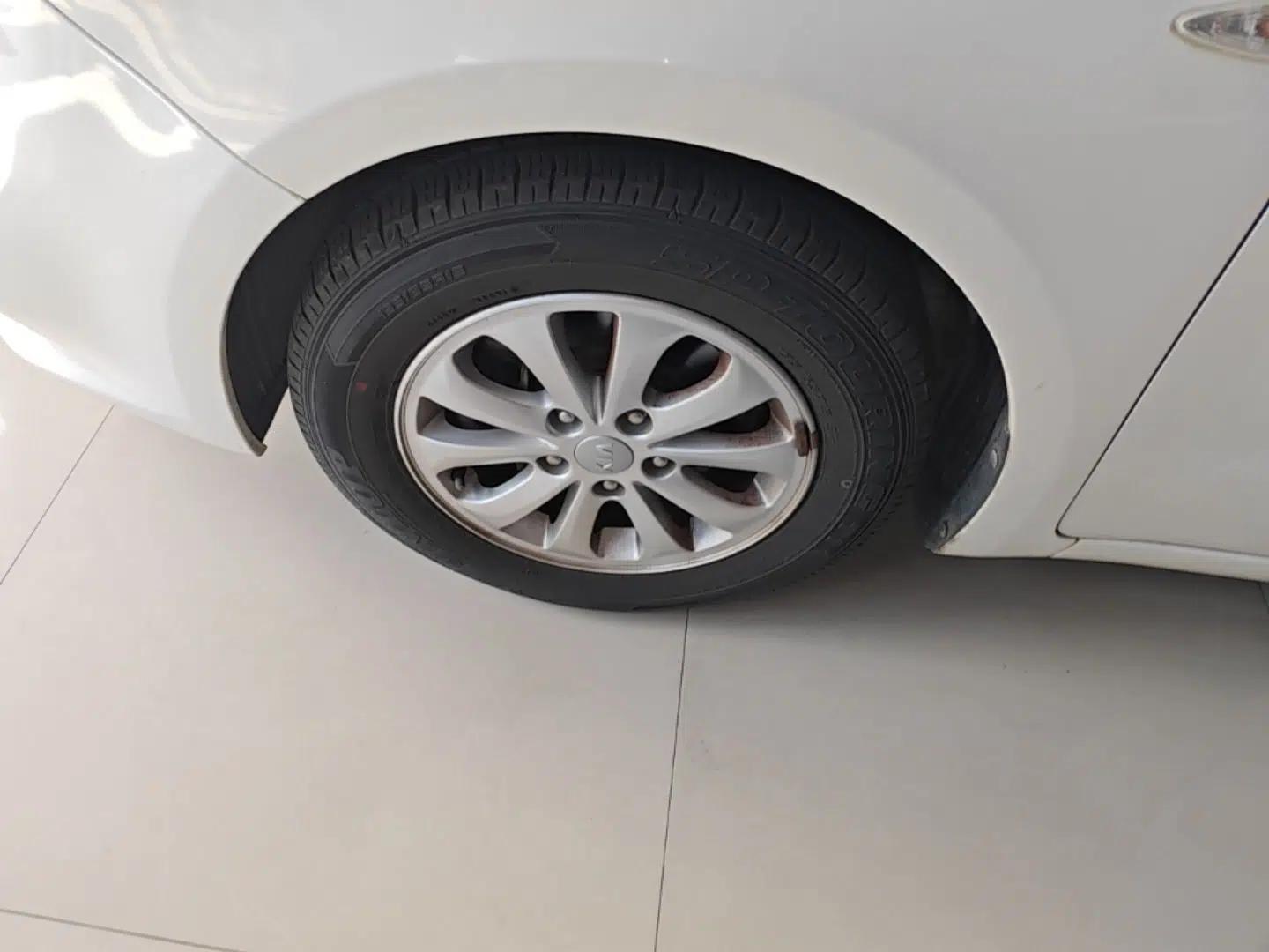 Kia K3S 2014 1.6L Automatic GL — миниатюра 8