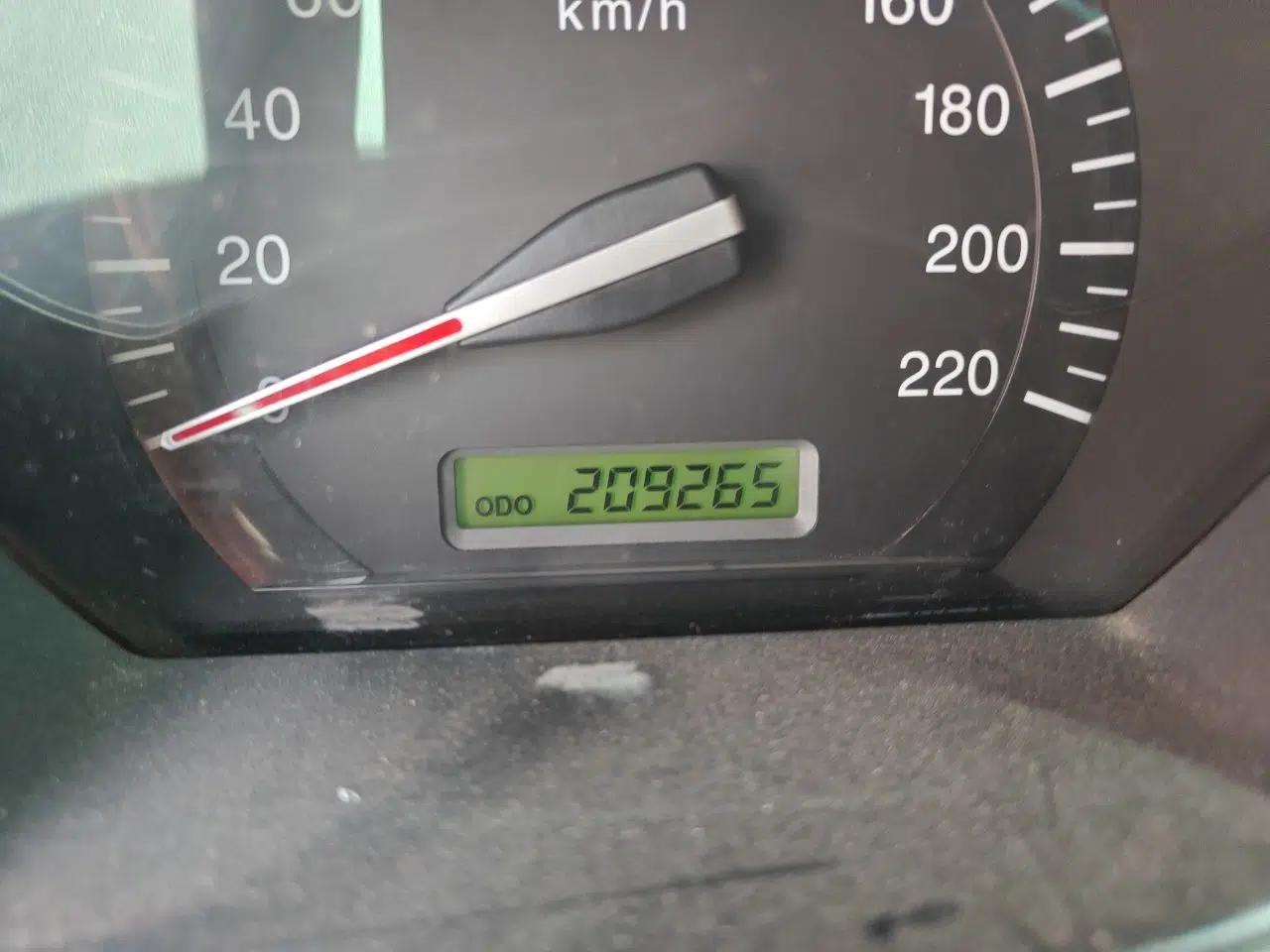 Kia Cerato 2012 1.6L MT GL — миниатюра 13