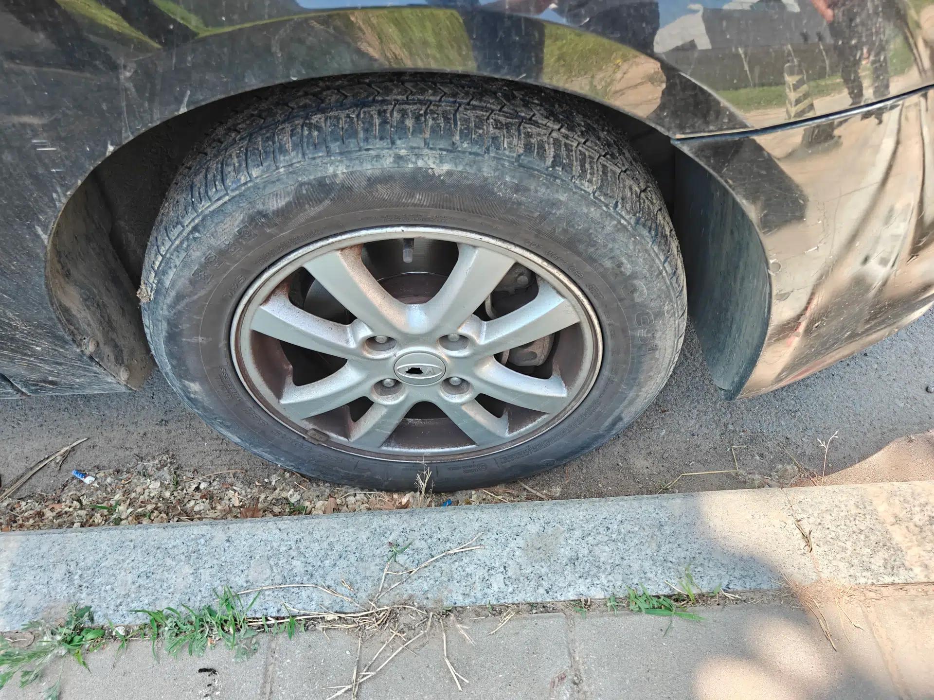Kia Cerato 2012 1.6L MT GL — миниатюра 8