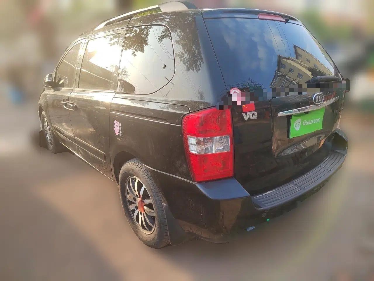 Kia VQ 2011 2.7 Luxury Edition — миниатюра 4