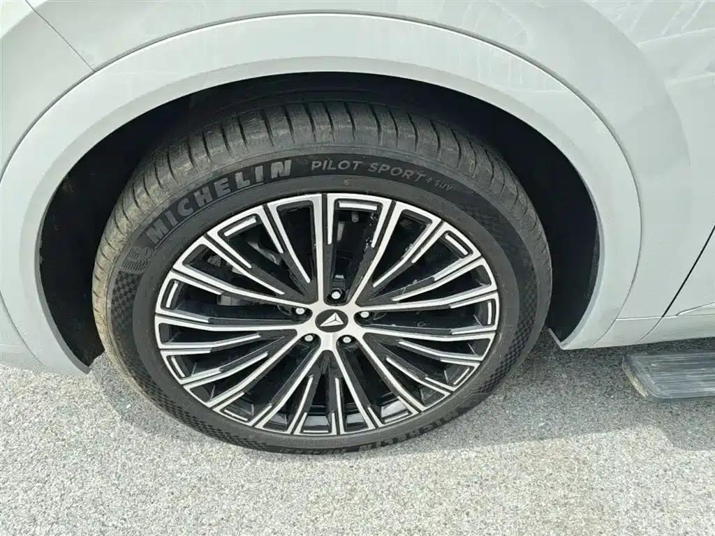 Deep Blue S09 2025 Model, 4WD Ultra+ Premium Edition — миниатюра 22
