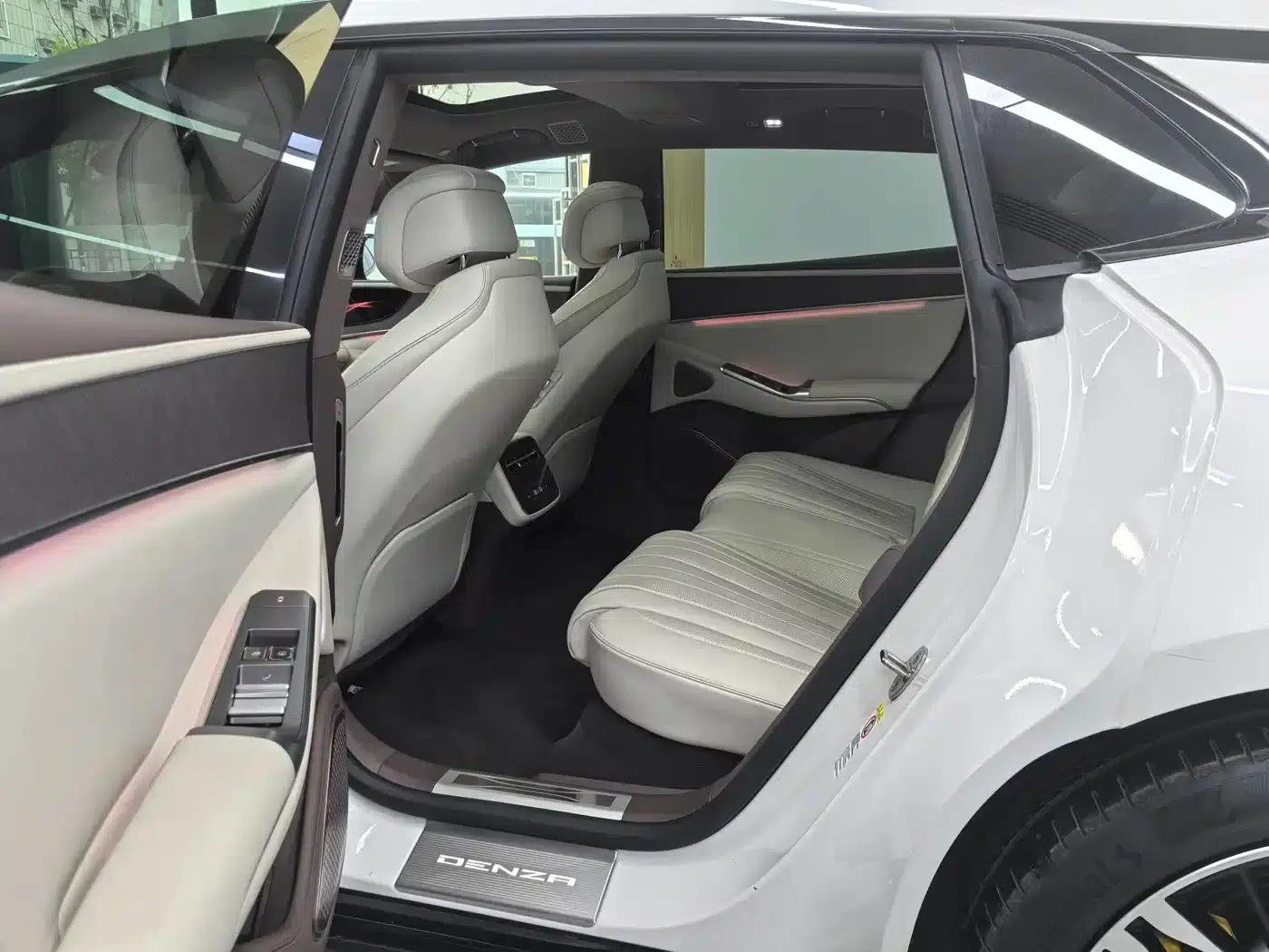 Denza Z9 GT 2024 1100 AWD Ultra Edition — миниатюра 13