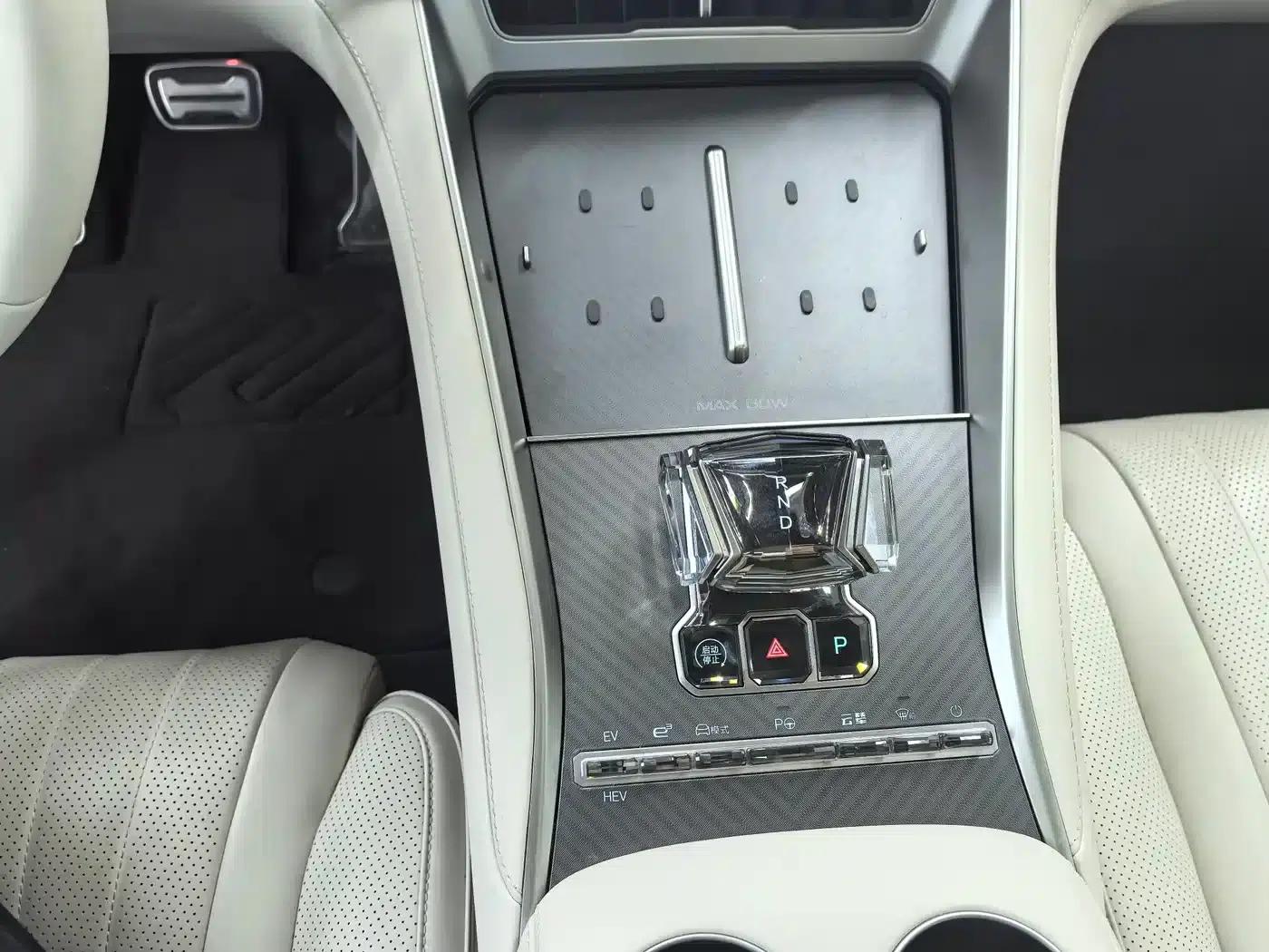 Denza Z9 GT 2024 1100 AWD Ultra Edition — миниатюра 18