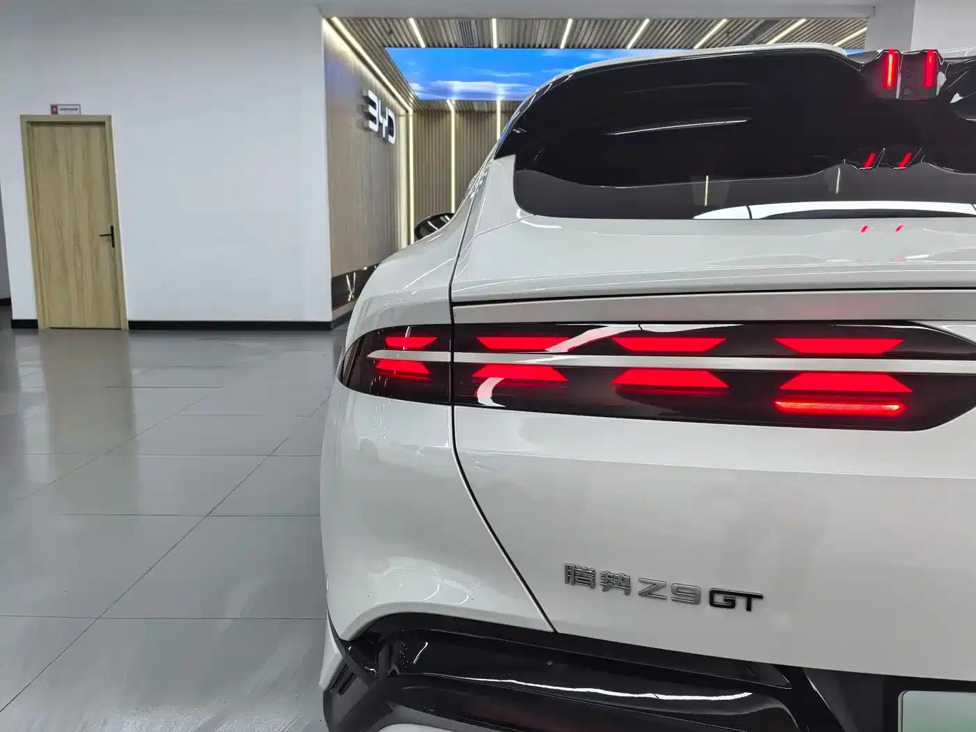 Denza Z9 GT 2024 1100 AWD Ultra Edition — миниатюра 6