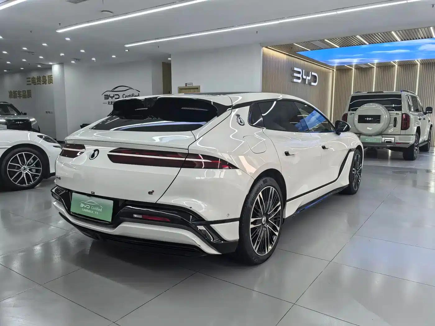 Denza Z9 GT 2024 1100 AWD Ultra Edition — миниатюра 8