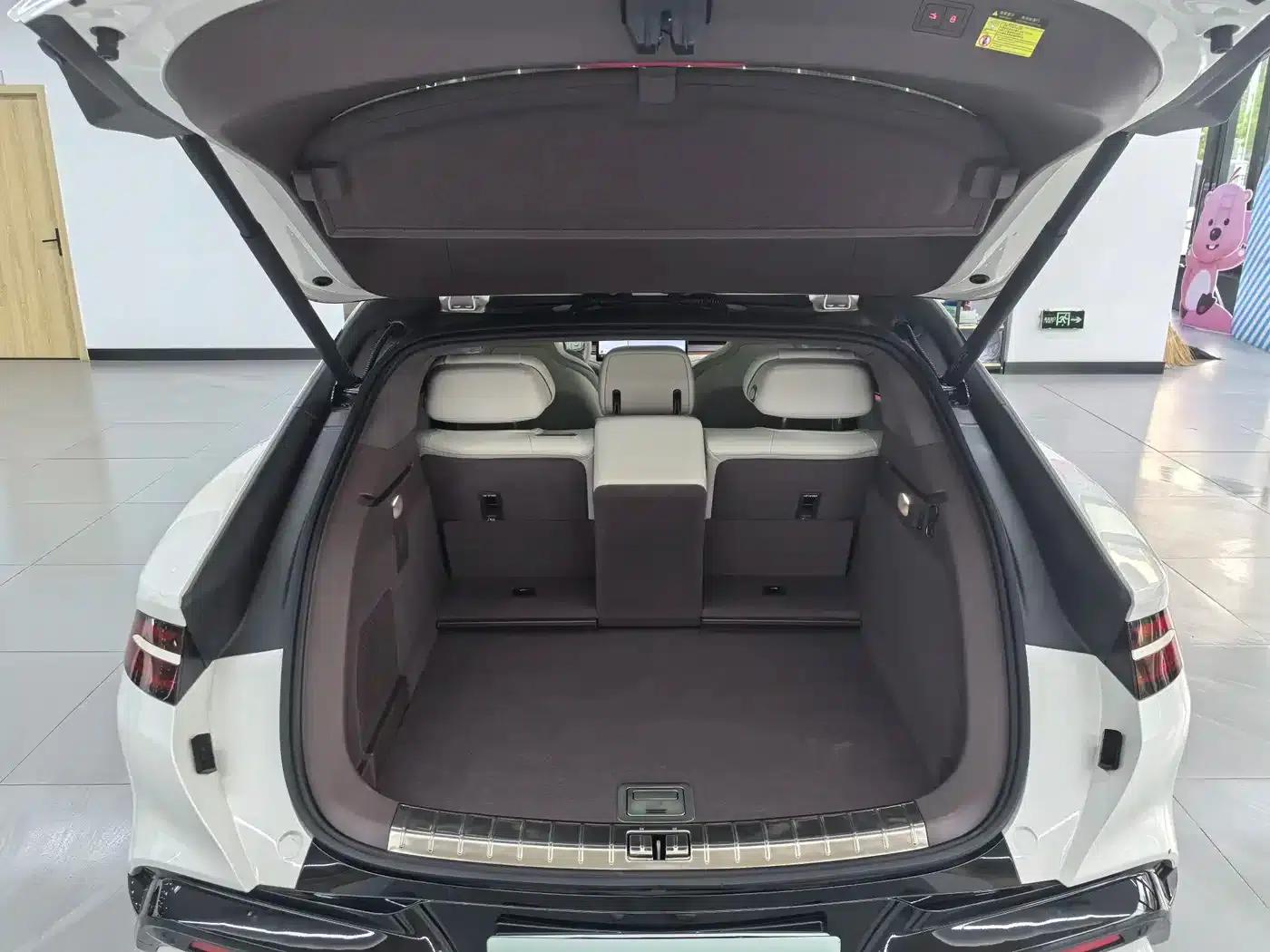 Denza Z9 GT 2024 1100 AWD Ultra Edition — миниатюра 10