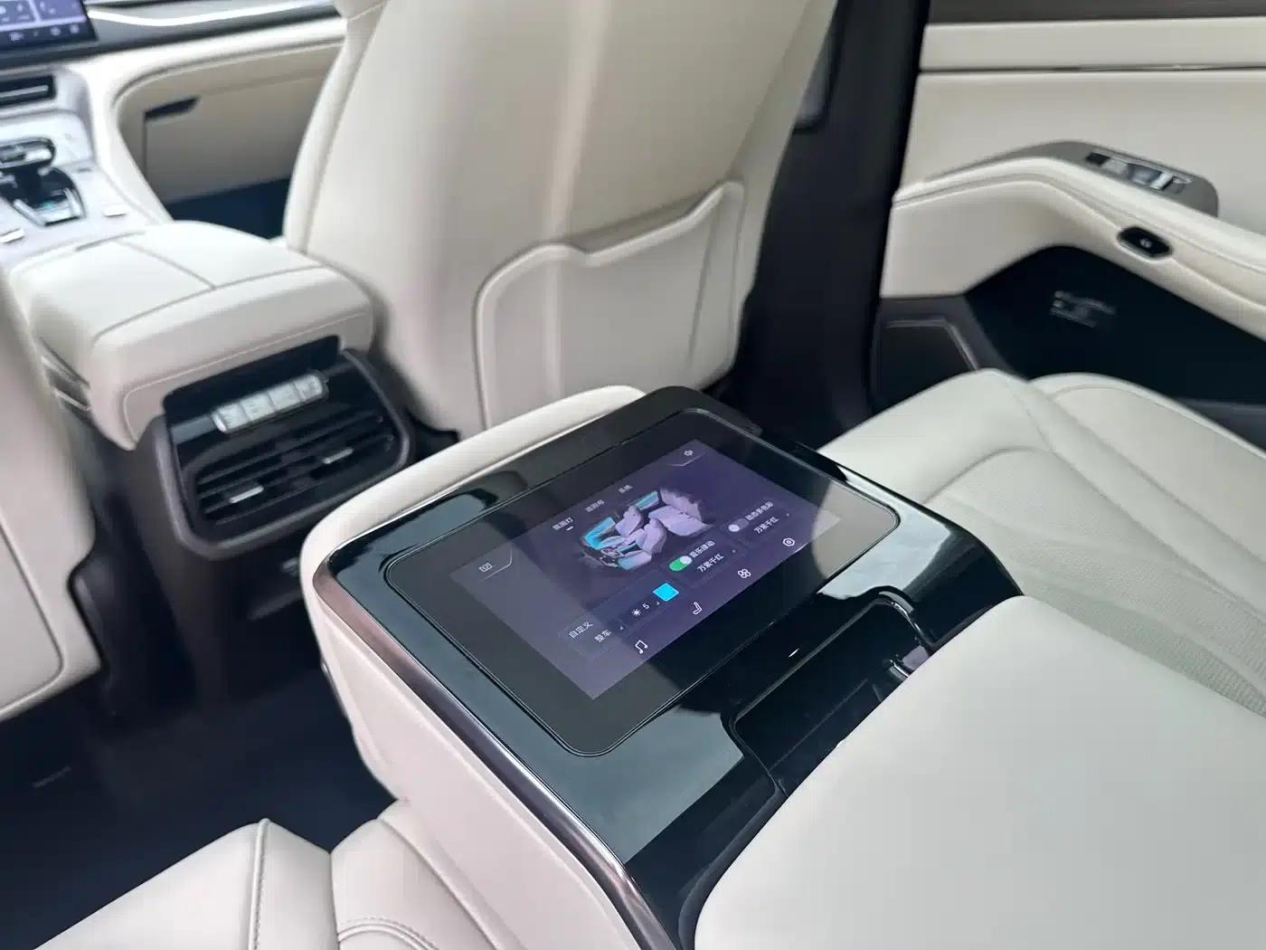 Denza N7 2024 630 AWD Intelligent Driving Ultra Edition — миниатюра 12