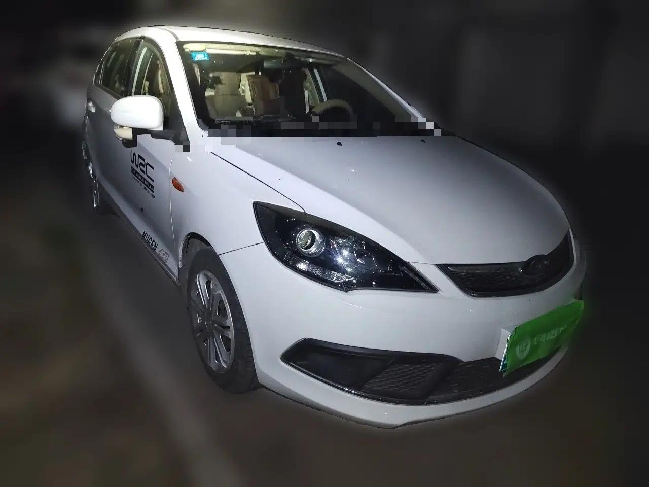 Chery Fengyun 2 2015 1.5L Manual New Edition — миниатюра 3