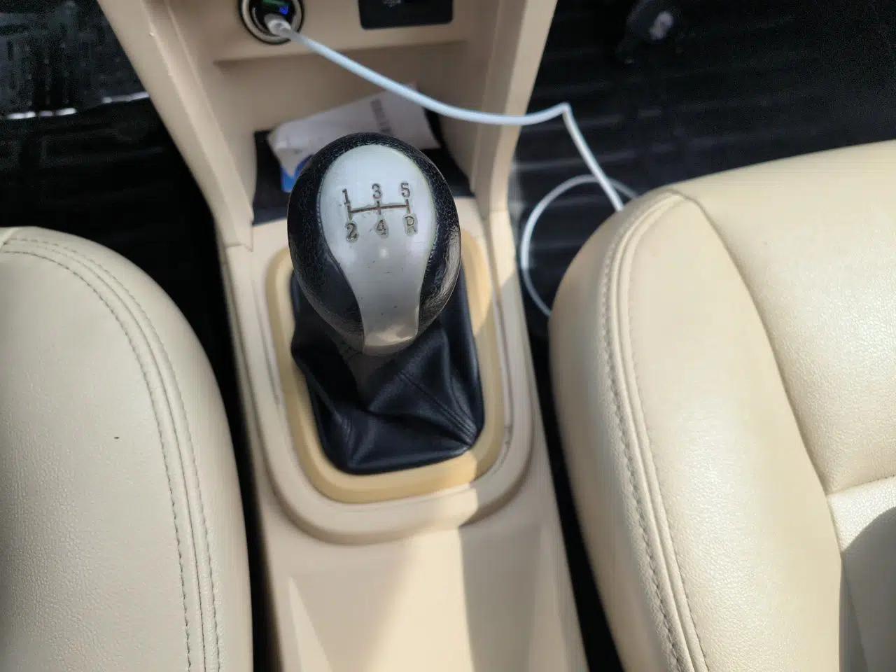 Chery Fengyun 2 2016 1.5L Manual Value Edition — миниатюра 15