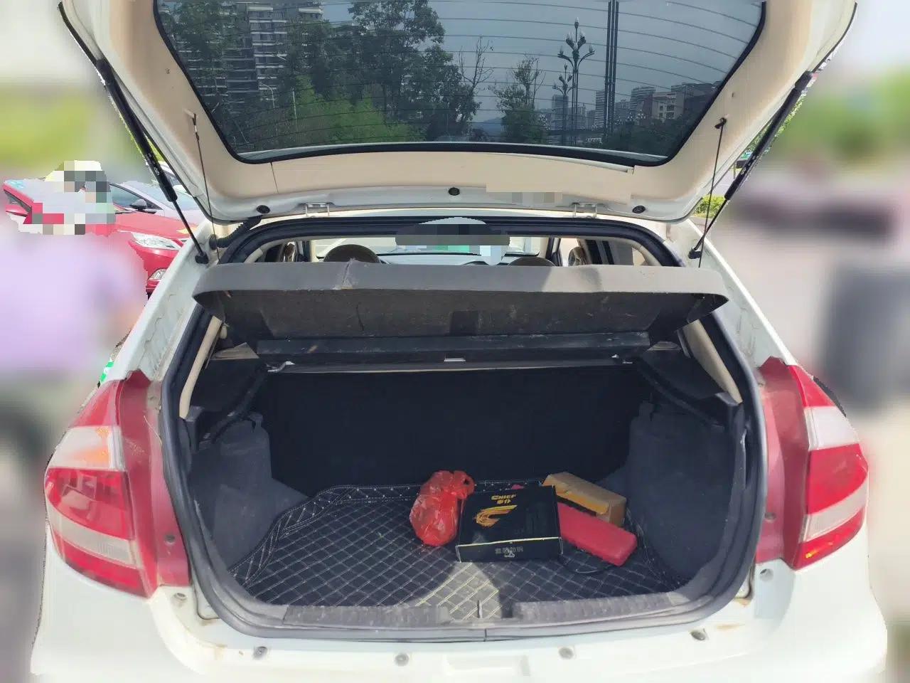 Chery Fengyun 2 2016 1.5L Manual Value Edition — миниатюра 20