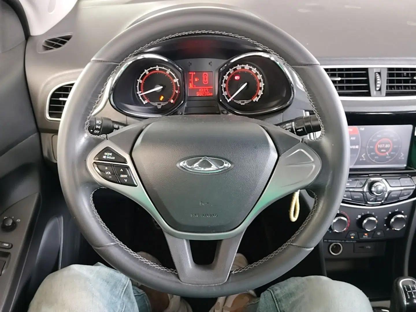 Chery Arrizo 3 2015 1.5L Manual High-End Version — миниатюра 14