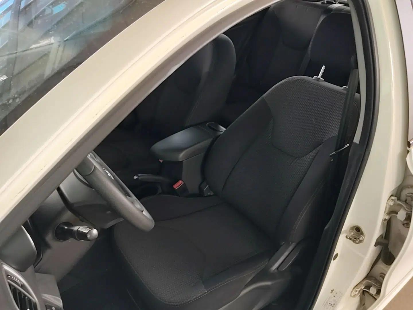 Chery Arrizo 3 2015 1.5L Manual High-End Version — миниатюра 18