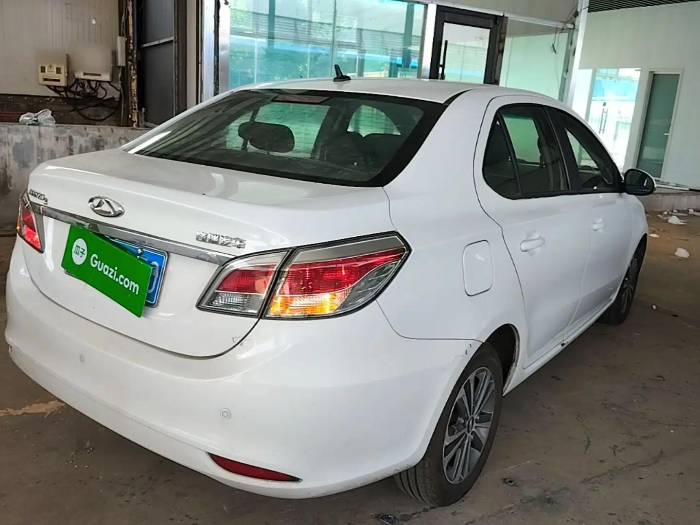 Chery Arrizo 3 2015 1.5L Manual High-End Version — миниатюра 6