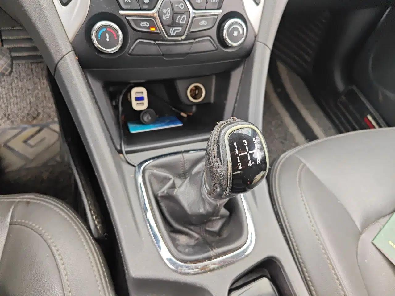 Chery Arrizo 7 2014 1.6L Manual ZhiShang Magic Edition — миниатюра 15