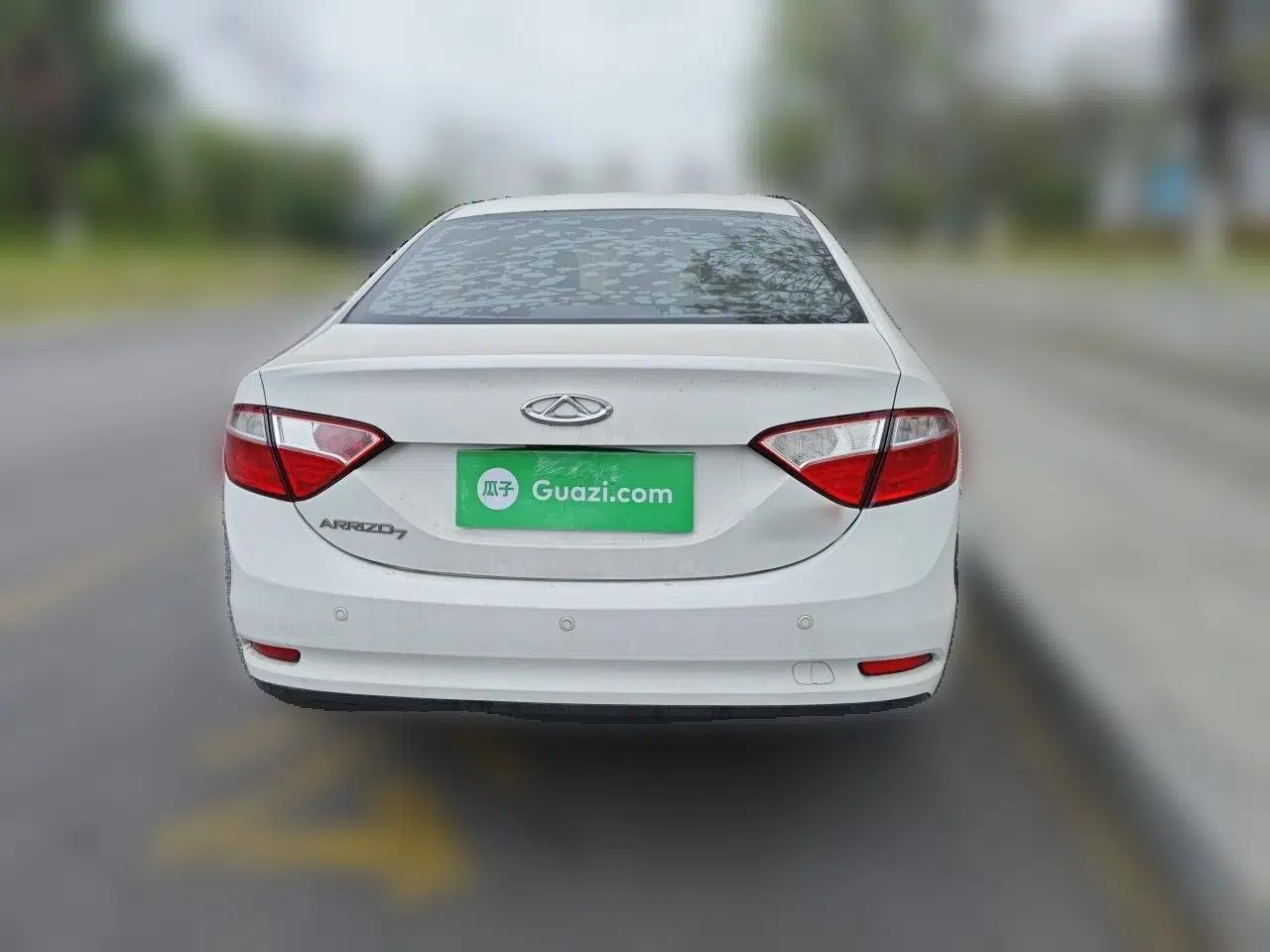 Chery Arrizo 7 2014 1.6L Manual ZhiShang Magic Edition — миниатюра 5