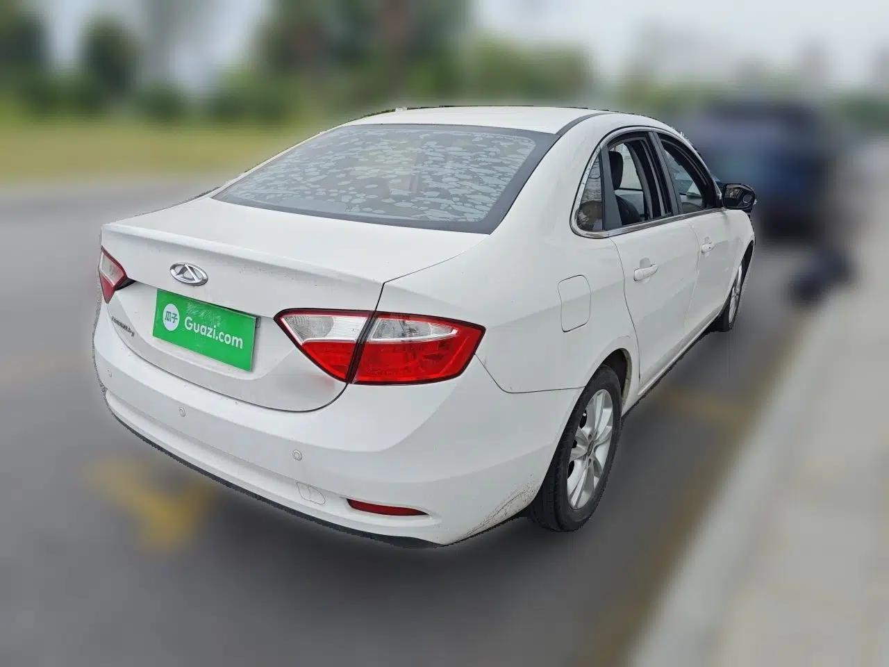 Chery Arrizo 7 2014 1.6L Manual ZhiShang Magic Edition — миниатюра 6