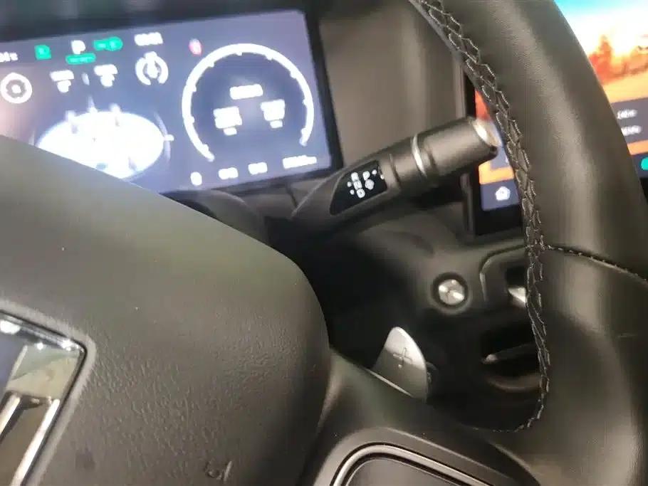 Tank 300 New Energy 2025 Hi4-T 37.1kWh — миниатюра 16