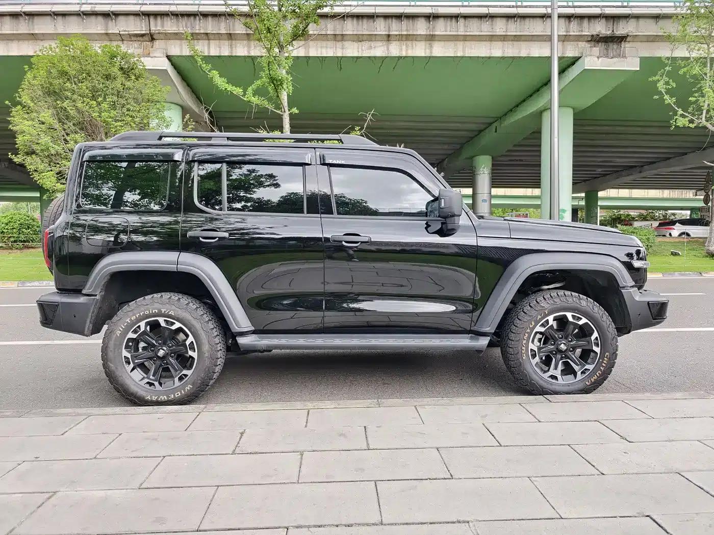 Tank 300 New Energy 2025 Hi4-T 37.1kWh — миниатюра 4