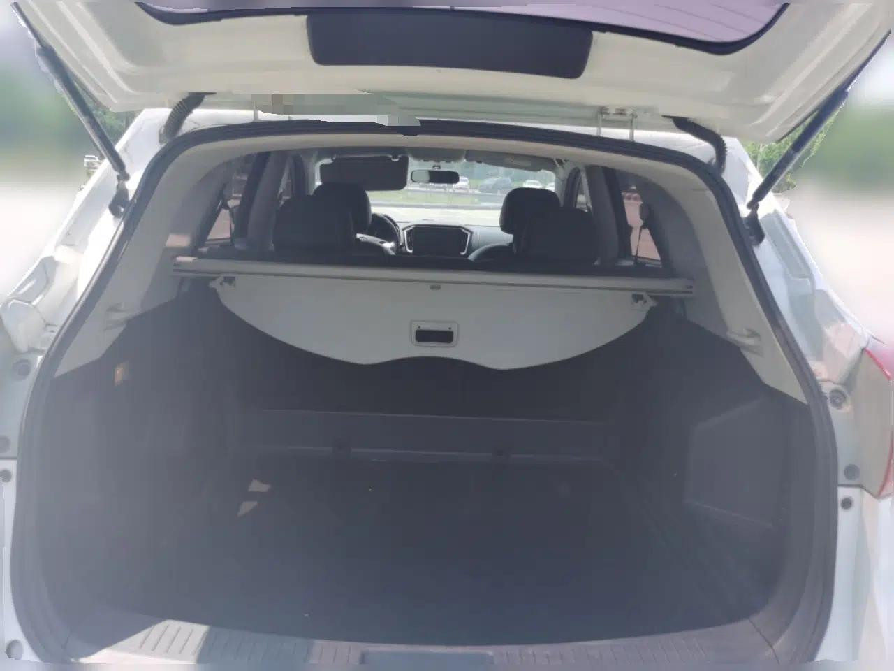 Venucia T70 2015 2.0L CVT Smart Choice Edition — миниатюра 20