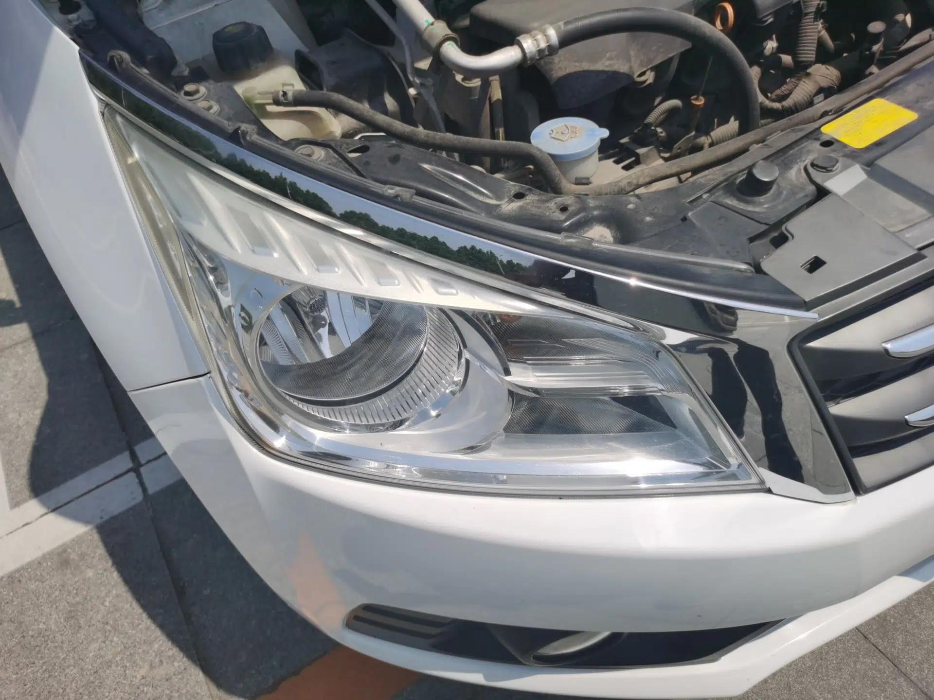 Venucia T70 2015 2.0L CVT Smart Choice Edition — миниатюра 7