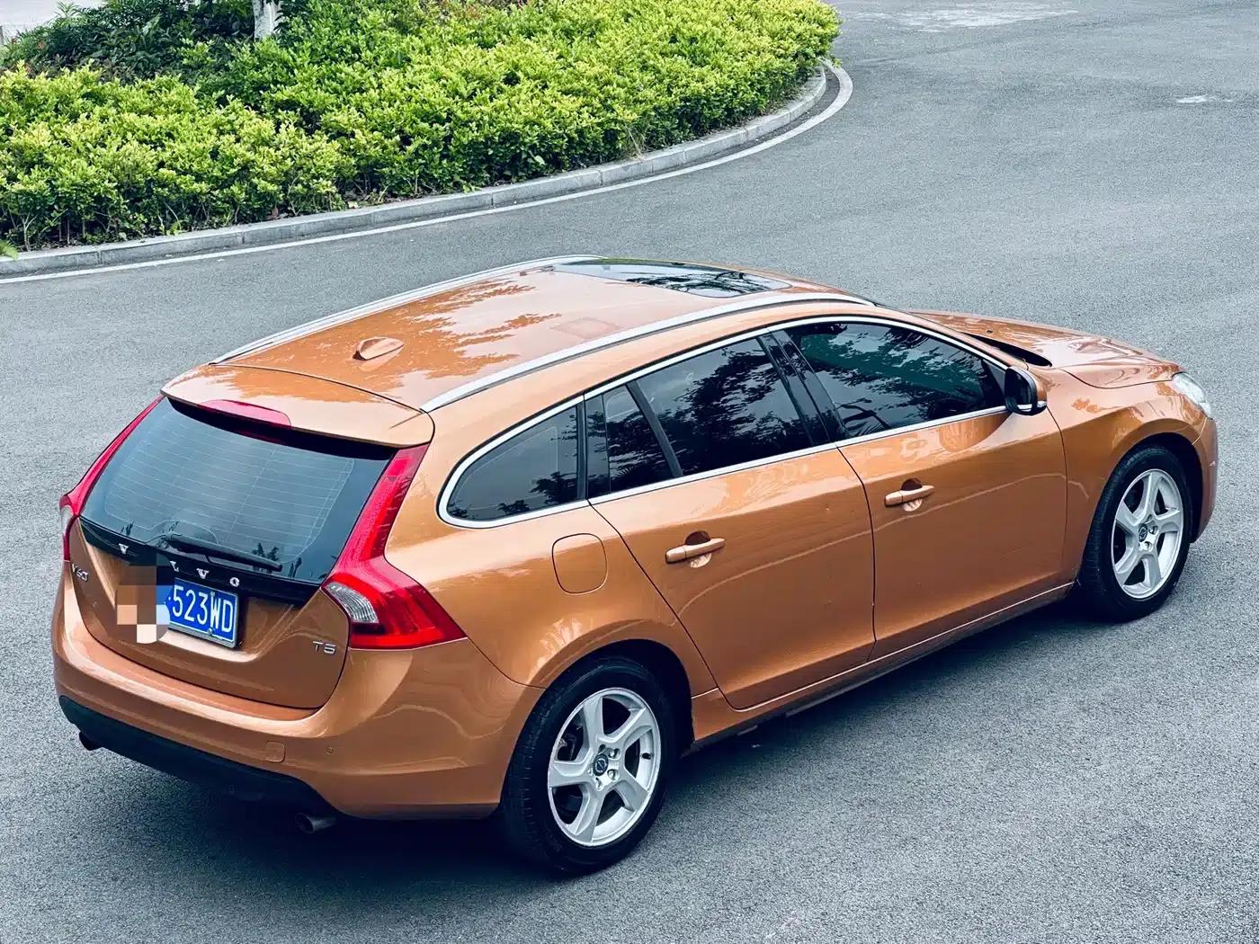 2013 Volvo V60 T5 Comfort Edition — миниатюра 4