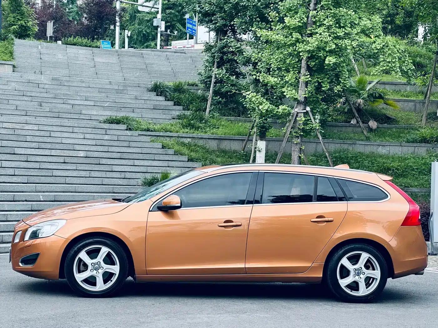 2013 Volvo V60 T5 Comfort Edition — миниатюра 10