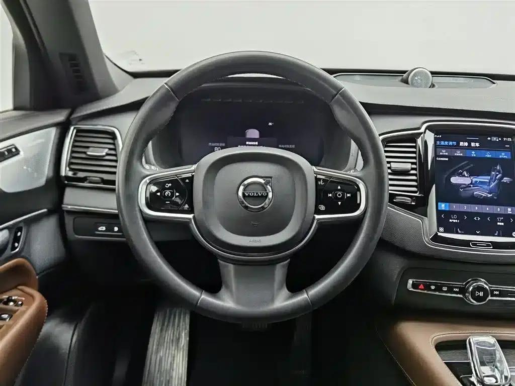 2023 Volvo XC90 Plug-in Hybrid T8 Recharge Luxury 7-Seater — миниатюра 11