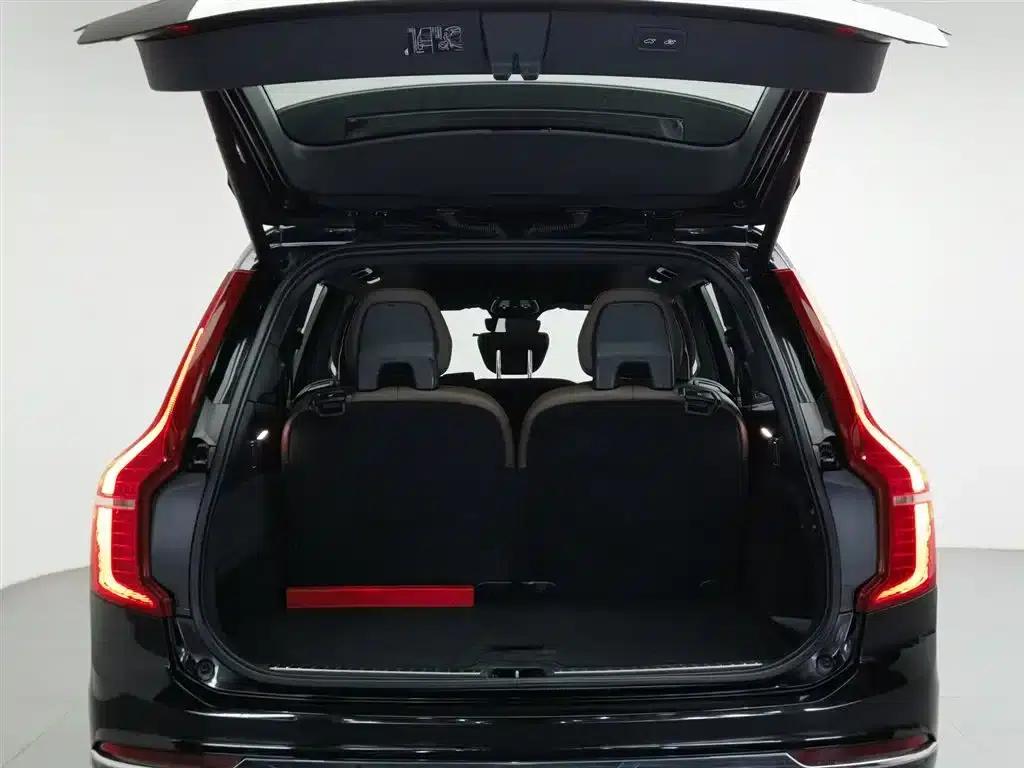 2023 Volvo XC90 Plug-in Hybrid T8 Recharge Luxury 7-Seater — миниатюра 16