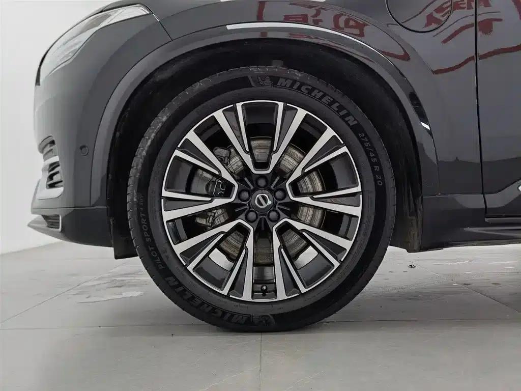 2023 Volvo XC90 Plug-in Hybrid T8 Recharge Luxury 7-Seater — миниатюра 17
