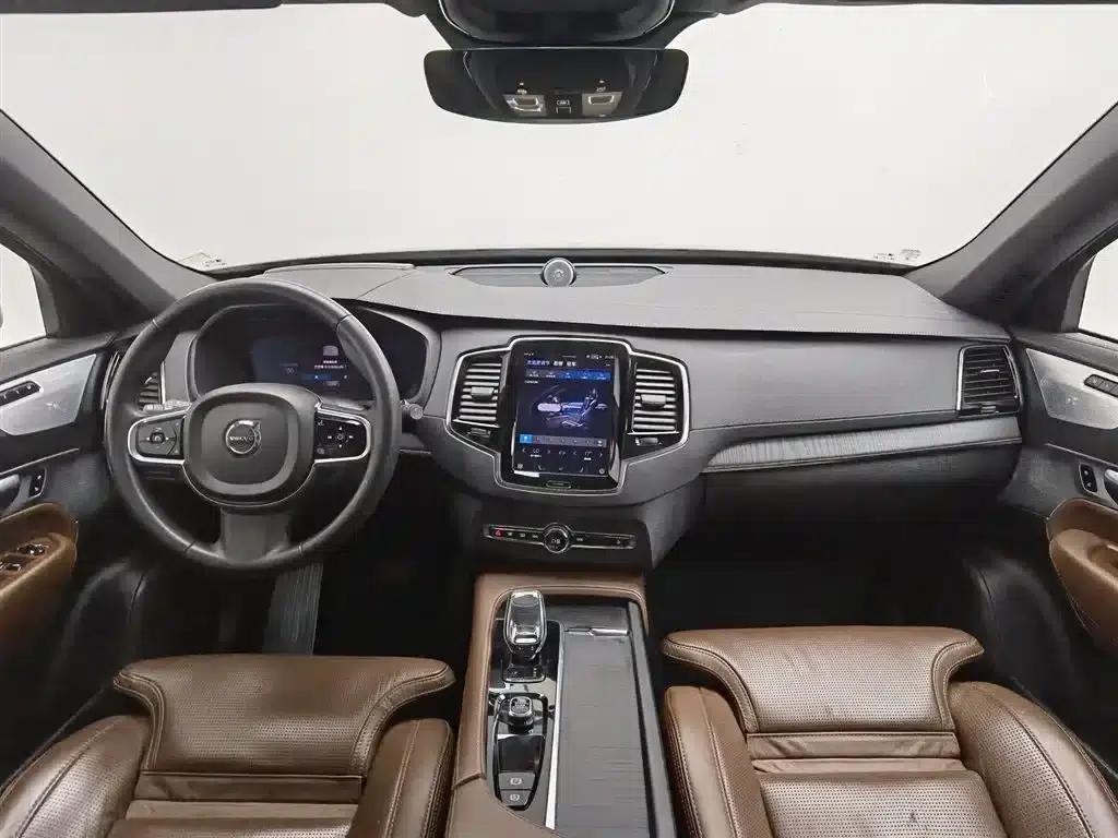 2023 Volvo XC90 Plug-in Hybrid T8 Recharge Luxury 7-Seater — миниатюра 5