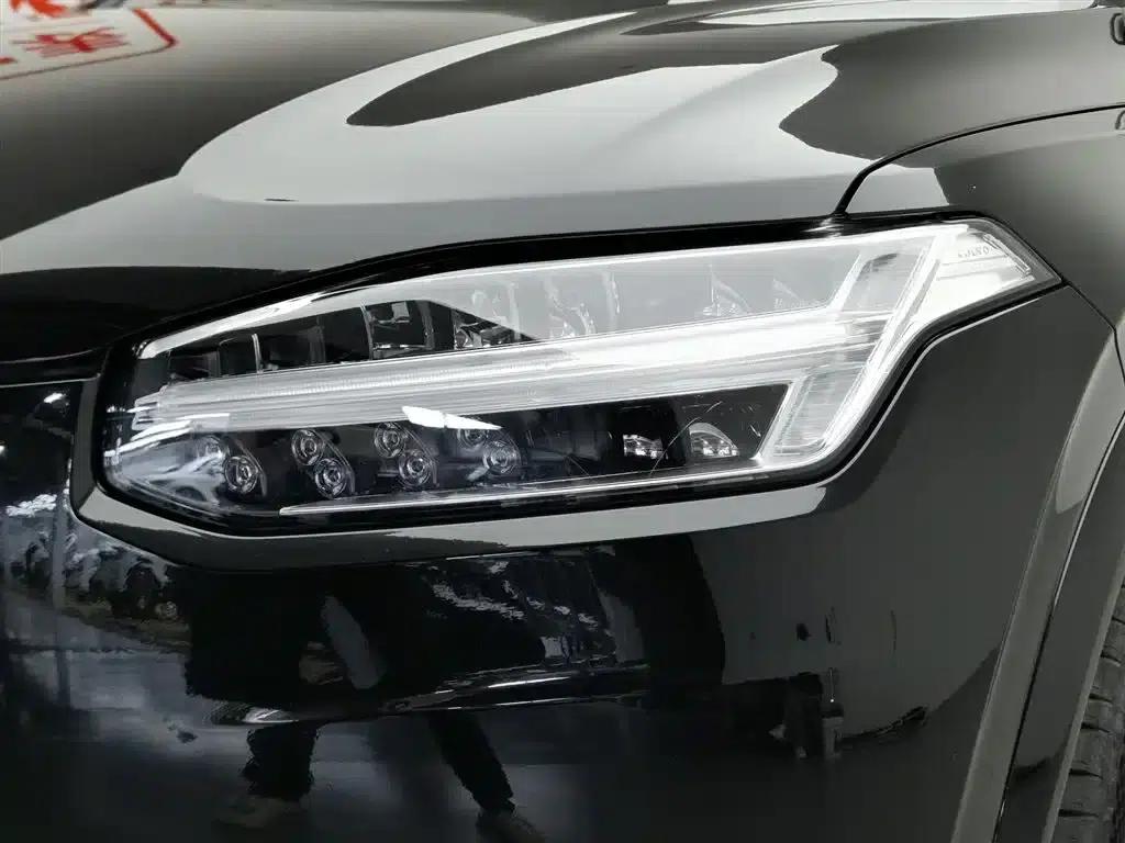 2023 Volvo XC90 Plug-in Hybrid T8 Recharge Luxury 7-Seater — миниатюра 7